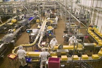 一個規(guī)定最&ldquo;奇葩&rdquo;的工廠,員工上班要穿紙尿褲,上廁所自動離職